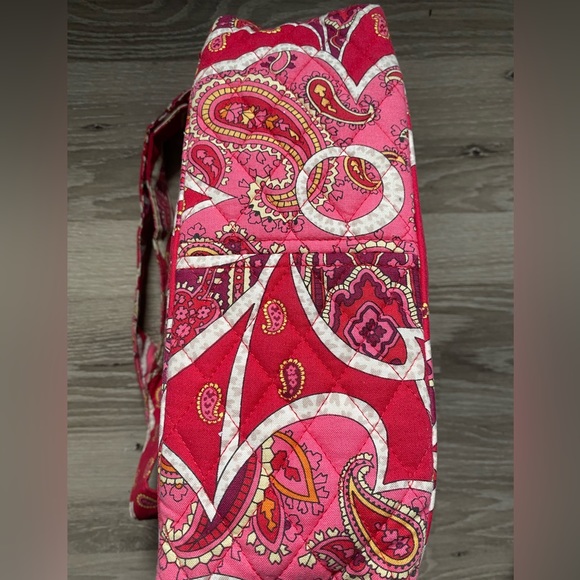 Vera Bradley Red Rosy Posies Pattern Shoulder bag - Picture 8 of 8